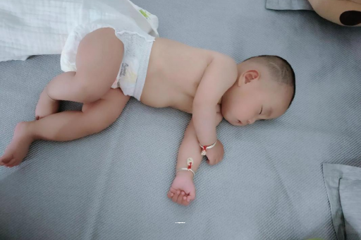 老河口宝宝几个月可以吃水果